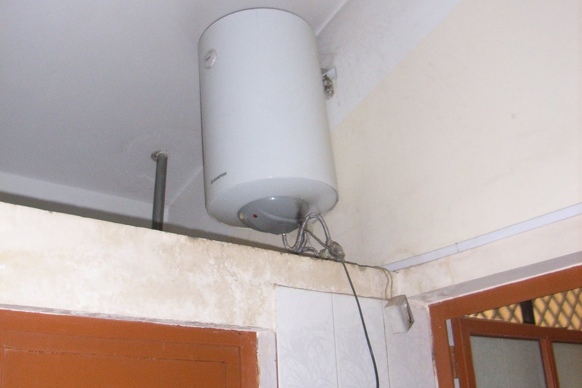 Electric water geyser installation and service